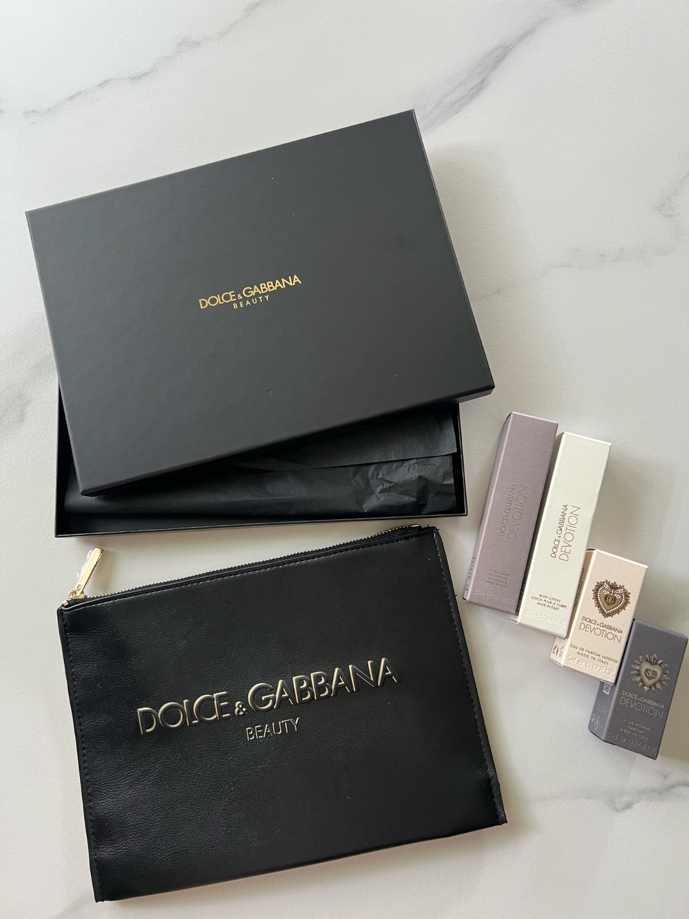 Dolce & Gabbana Black Leather Zip Pouch & 4 Piece Set
